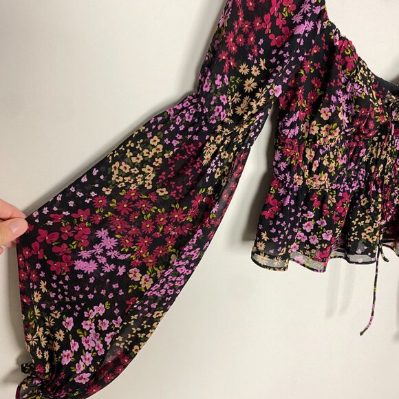 ASTR the Label Bloomfield Floral Halter Long Sleeve Top Womens Small - Picture 4 of 10